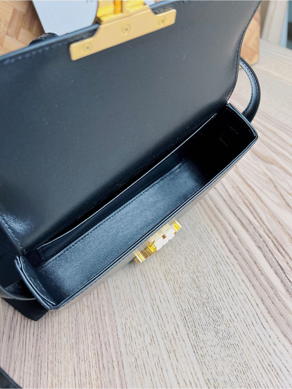 Celine Black Leather Shoulder Bag with Gold Triomphe - Picture 4 of 9